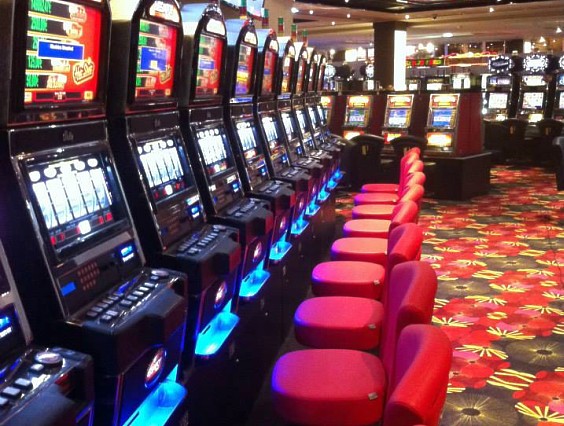 Slot machines in Lyon